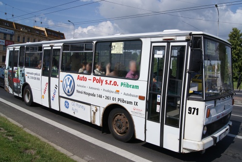 Zapůjčený vůz, více na: http://mhdteplice.cz/autobusy/zapujcene-autobusy/karosa/971-2/