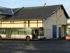 5. 12. 2012 - Neoznačený autobus v prostoru vozovny jako náhrada za #413 (vlevo), který se bude vyřazovat | © Petr Beránek